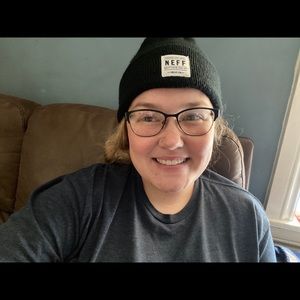 Meet your Posher, Alicia